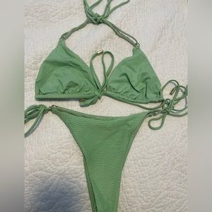 Monday Swimwear SET Palma Bikini Triangle String Swimsuit Pistachio